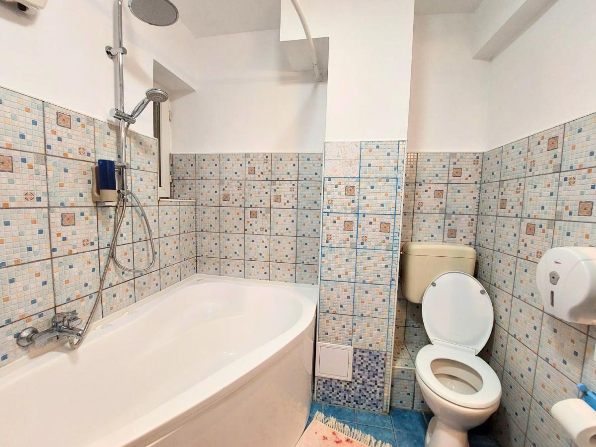 Comfy&Bright 2Bd Family-Friendly Apt Amazing View บูคาเรสต์ ภายนอก รูปภาพ